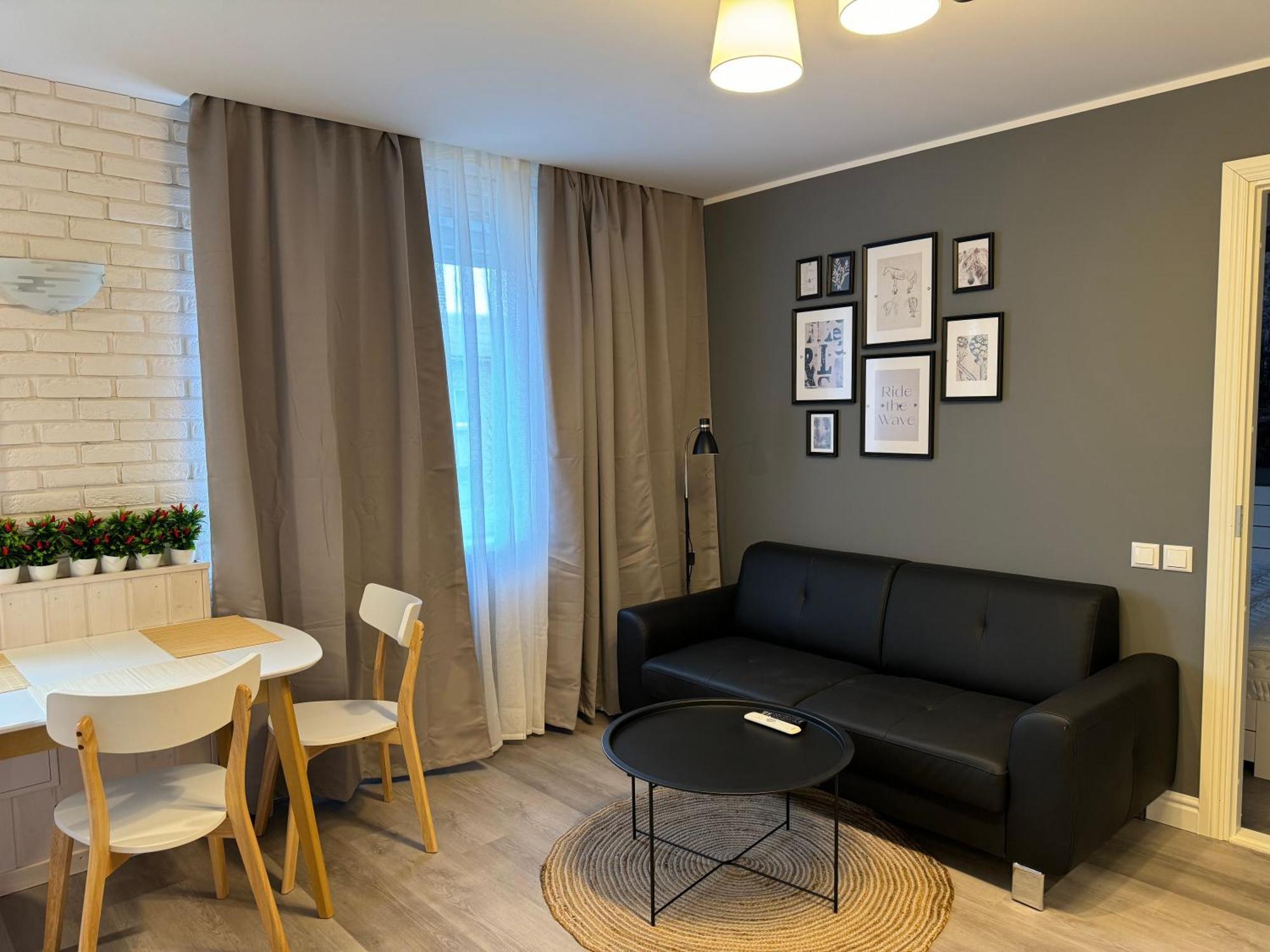 Absolut Appartement Narva Buitenkant foto